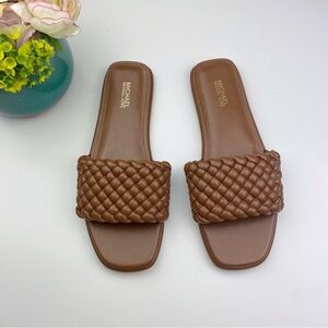 Michael Kors 🍁 Amelia Leather Brown Sandals Sz 7